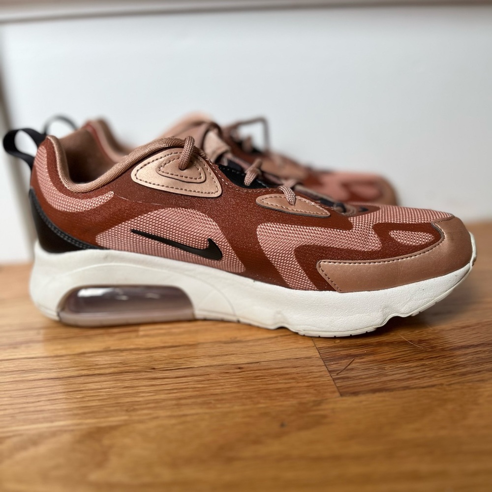 Lightly worn women’s Nike Air 200s Holiday Sparkle Edition